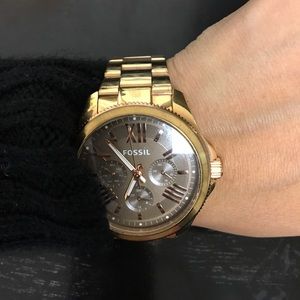 Fossil Women’s Brown/GoldStainless Steel watch